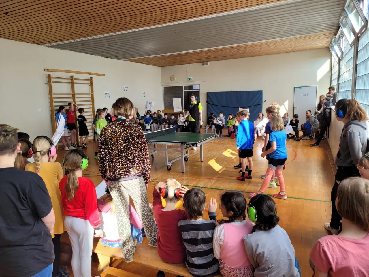 Span­nung steigt